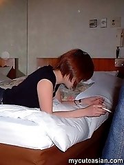 Sexy chinese amateur girl sucks a dick